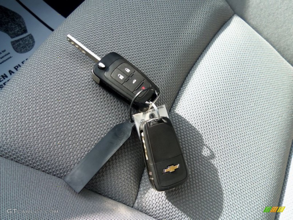 2014 Cruze LT - Rainforest Green Metallic / Medium Titanium photo #26