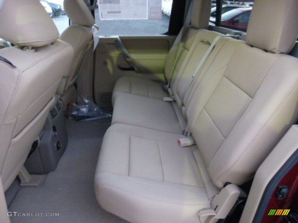 Almond Interior 2014 Nissan Titan SV Crew Cab 4x4 Photo #87042108