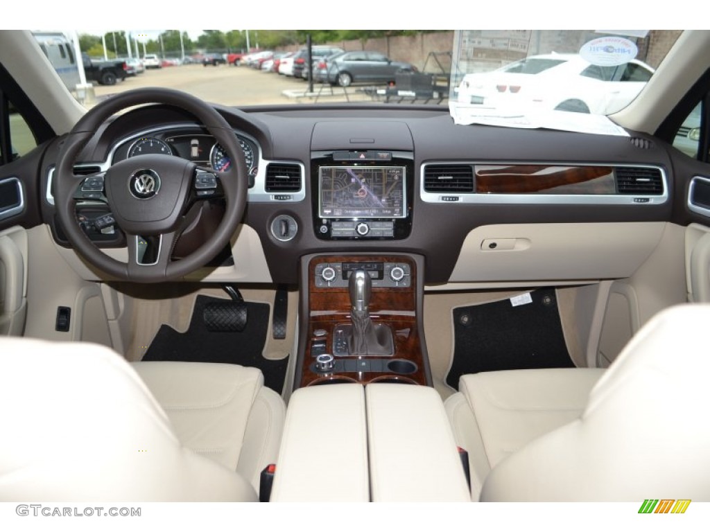 2014 Volkswagen Touareg TDI Lux 4Motion Cornsilk Beige Dashboard Photo #87044910