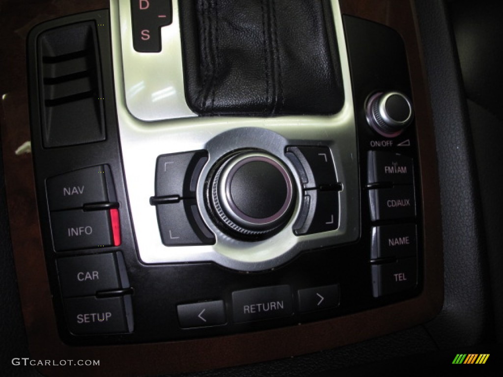 2009 Audi Q7 3.0 TDI quattro Controls Photo #87046529