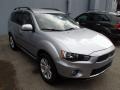 Cool Silver Metallic 2010 Mitsubishi Outlander SE 4WD
