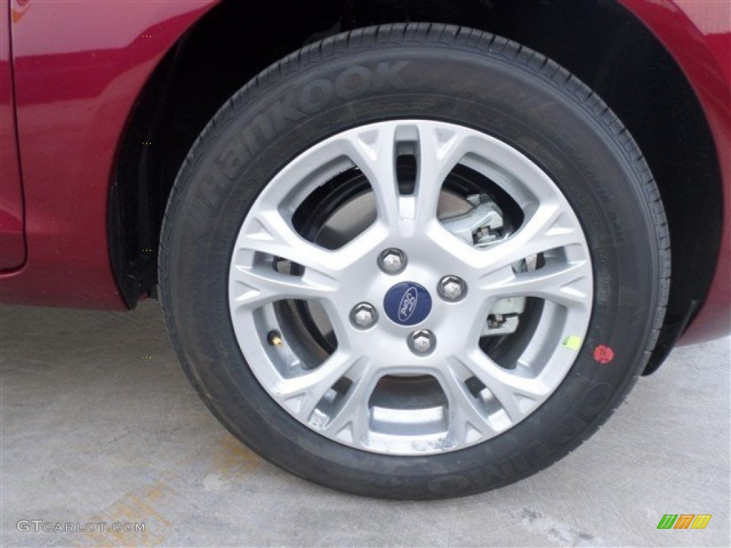 2014 Fiesta SE Sedan - Ruby Red / Medium Light Stone photo #8