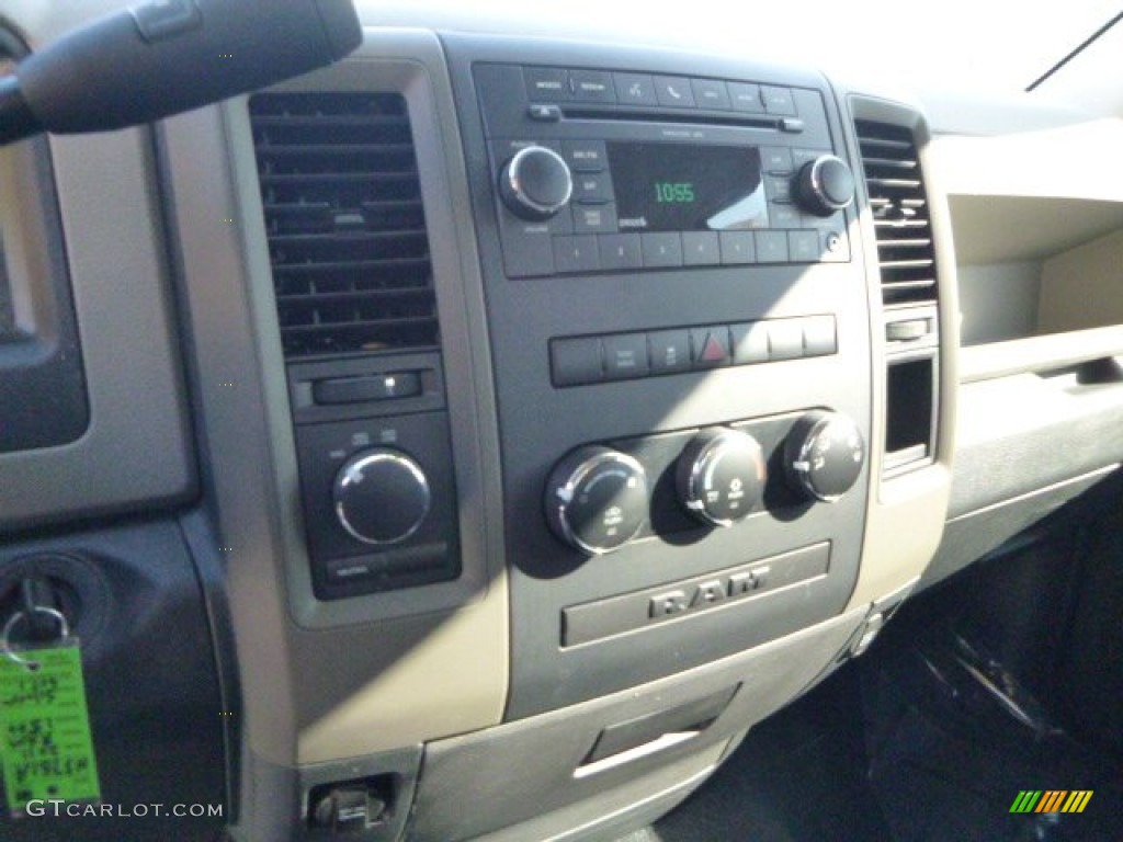 2011 Ram 1500 Express Regular Cab 4x4 - Mineral Gray Metallic / Dark Slate Gray/Medium Graystone photo #17