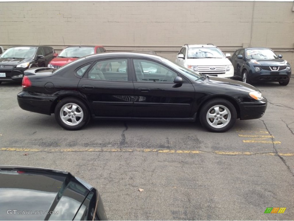 2006 Taurus SE - Black / Medium/Dark Pebble Beige photo #8