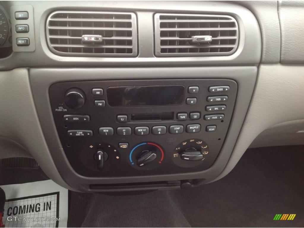 2006 Taurus SE - Black / Medium/Dark Pebble Beige photo #15