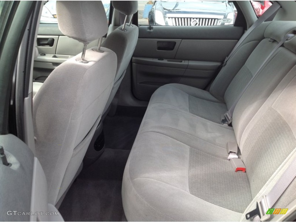 2006 Taurus SE - Black / Medium/Dark Pebble Beige photo #18