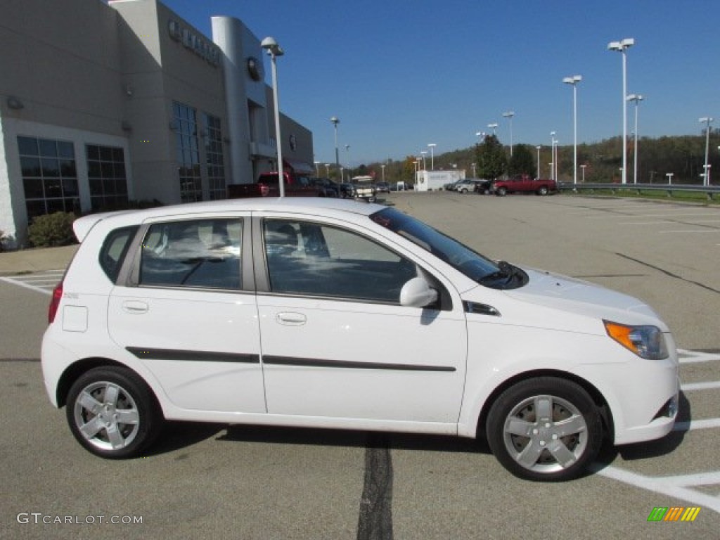 2010 Aveo Aveo5 LT - Summit White / Charcoal photo #2