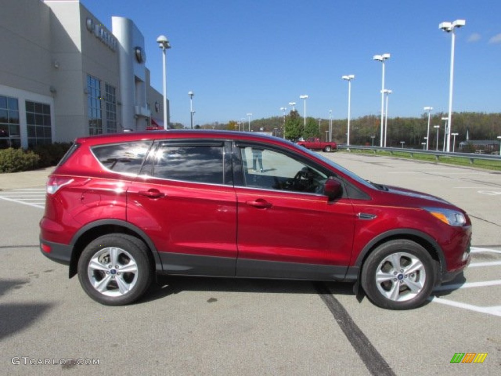 2013 Escape SE 2.0L EcoBoost 4WD - Ruby Red Metallic / Medium Light Stone photo #2