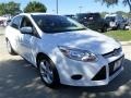 2014 Oxford White Ford Focus SE Sedan  photo #7