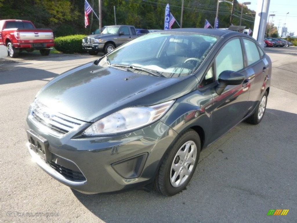 2011 Fiesta SE Sedan - Monterey Grey Metallic / Charcoal Black/Blue Cloth photo #6