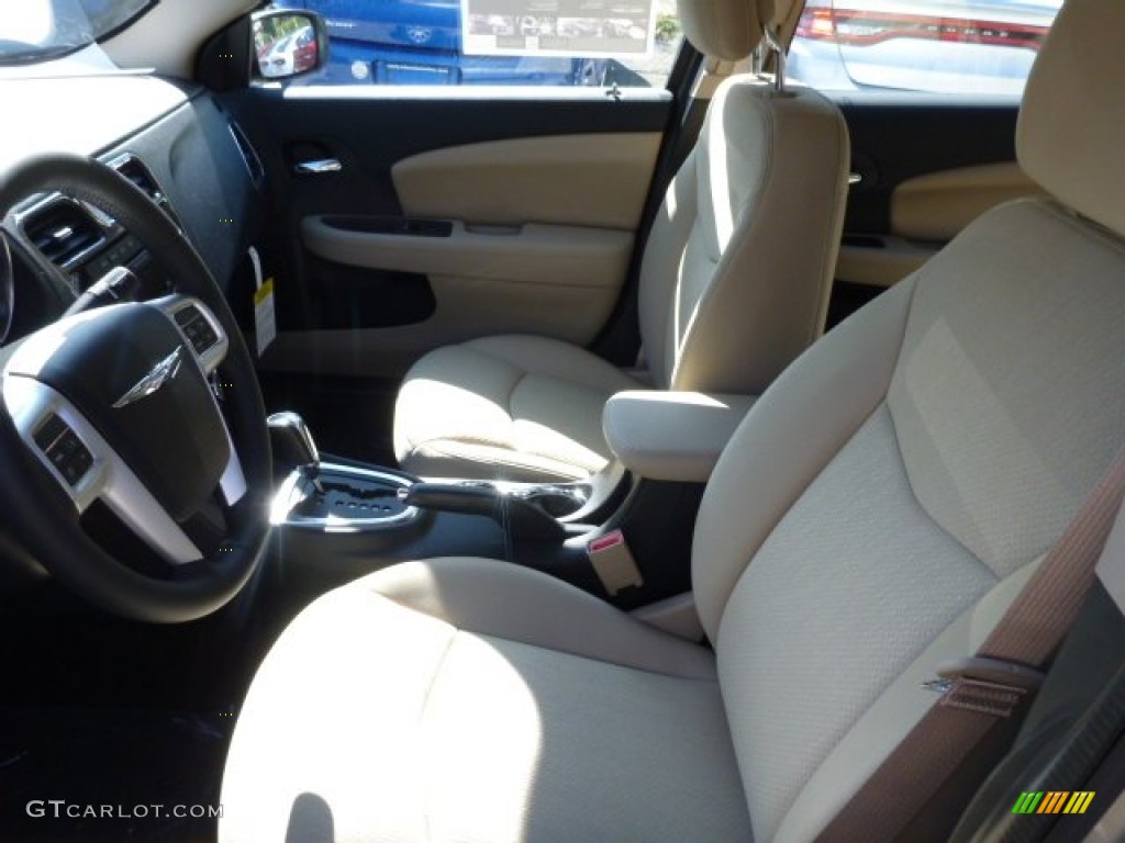 2014 200 Touring Sedan - Cashmere Pearl / Black/Light Frost Beige photo #12