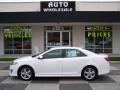 Super White - Camry SE Photo No. 1