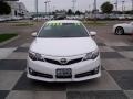 Super White - Camry SE Photo No. 2