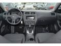 Black - Jetta SE Sedan Photo No. 5