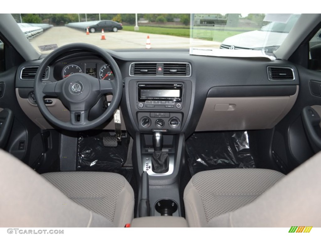 2014 Jetta S Sedan - Moonrock Silver Metallic / Titan Black photo #5