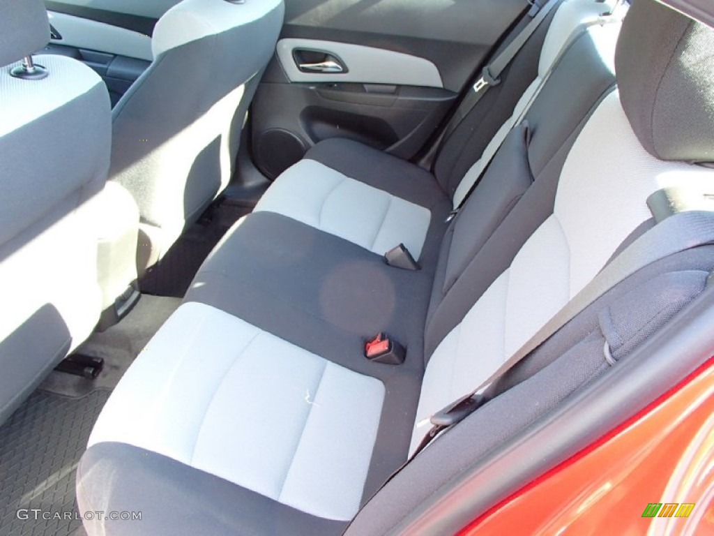 2014 Cruze LS - Red Hot / Jet Black/Medium Titanium photo #5