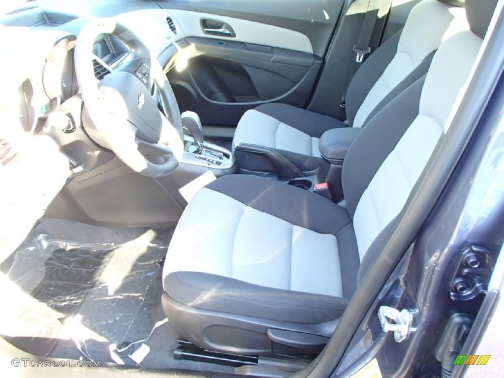 2014 Cruze LS - Atlantis Blue Metallic / Jet Black/Medium Titanium photo #3