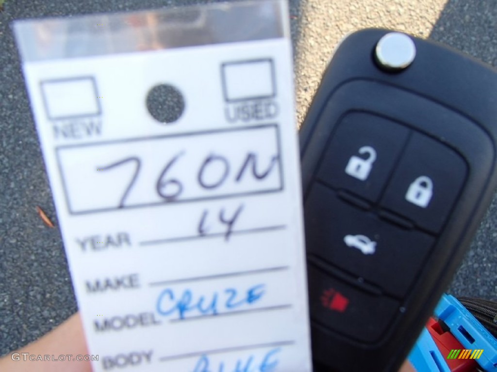 2014 Cruze LS - Atlantis Blue Metallic / Jet Black/Medium Titanium photo #11