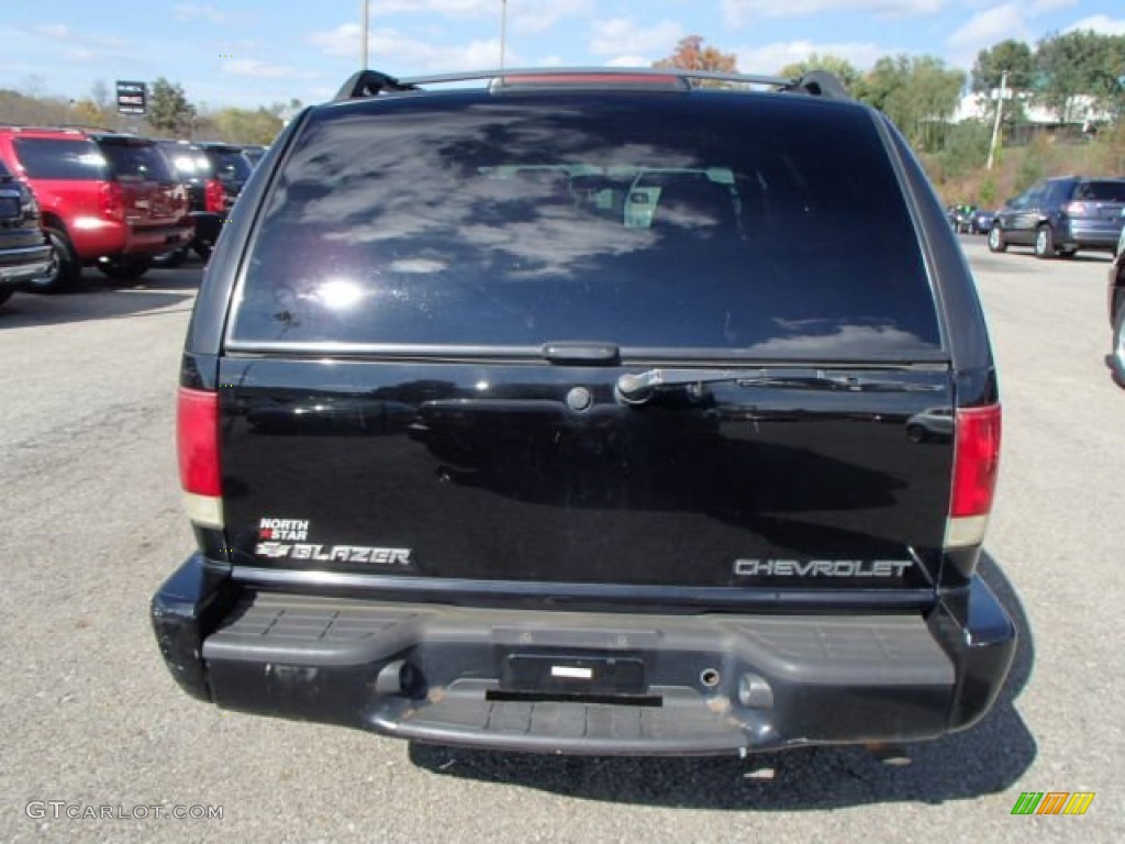 2002 Blazer LS 4x4 - Onyx Black / Graphite photo #5