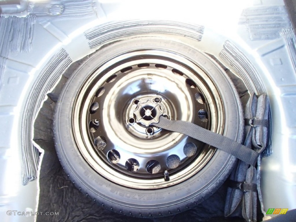 2014 Cruze LS - Black Granite Metallic / Jet Black/Medium Titanium photo #10