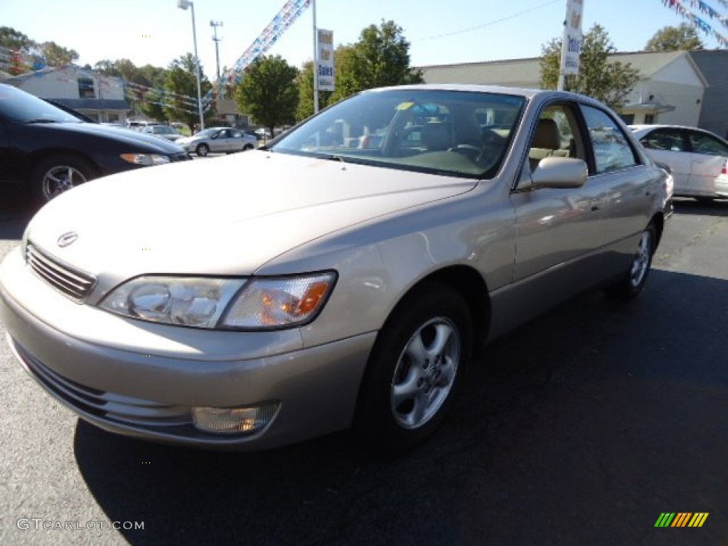 1997 ES 300 - Cashmere Beige Metallic / Ivory photo #2