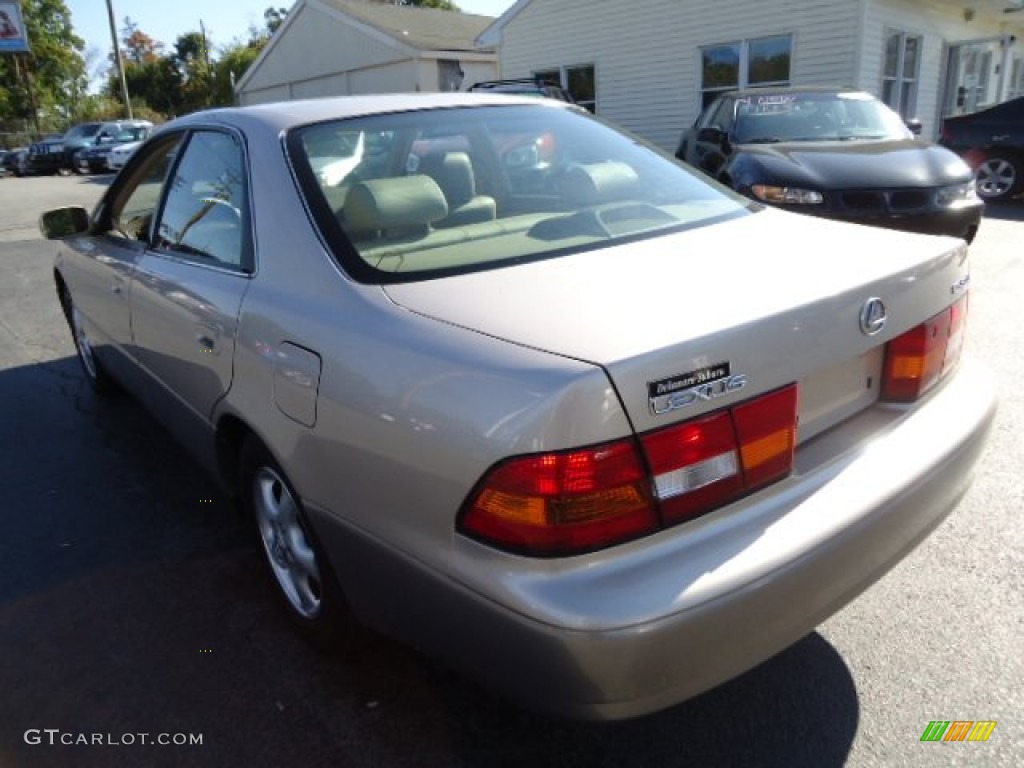 1997 ES 300 - Cashmere Beige Metallic / Ivory photo #4