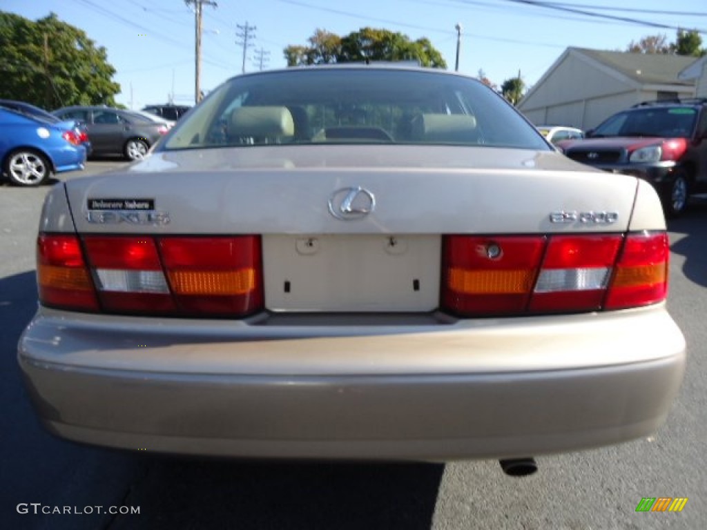 1997 ES 300 - Cashmere Beige Metallic / Ivory photo #5