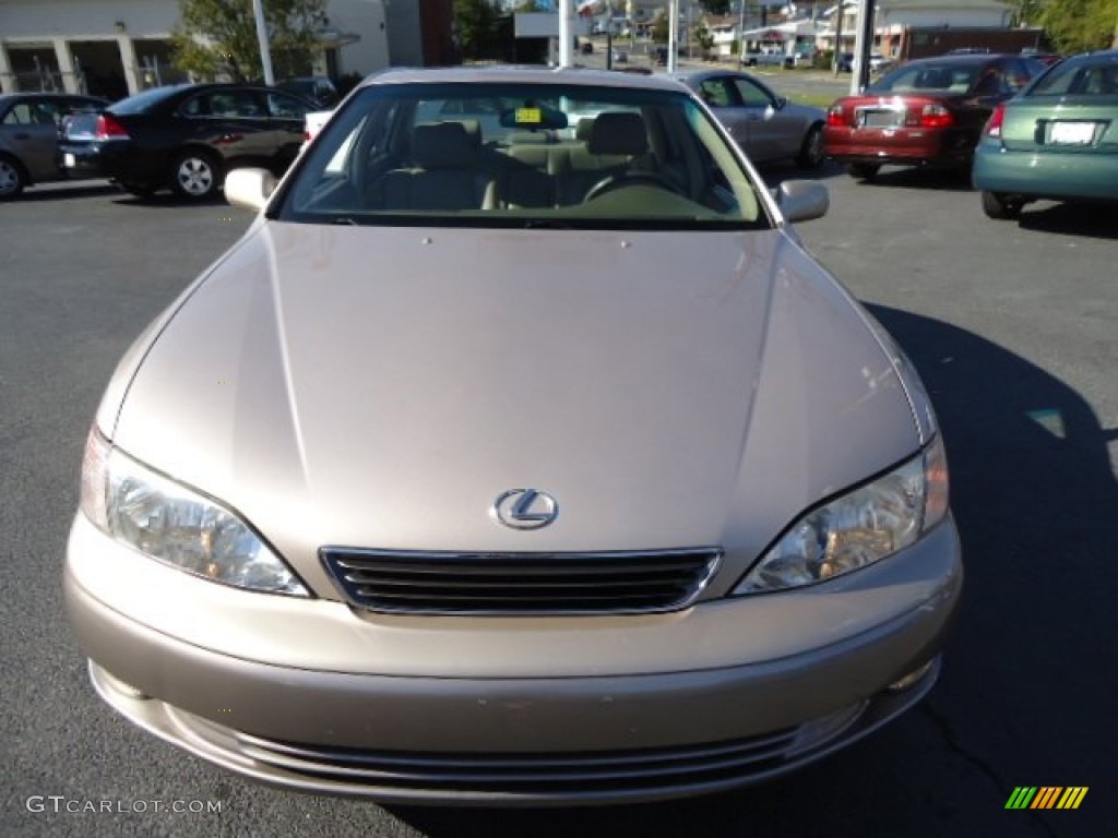 1997 ES 300 - Cashmere Beige Metallic / Ivory photo #9
