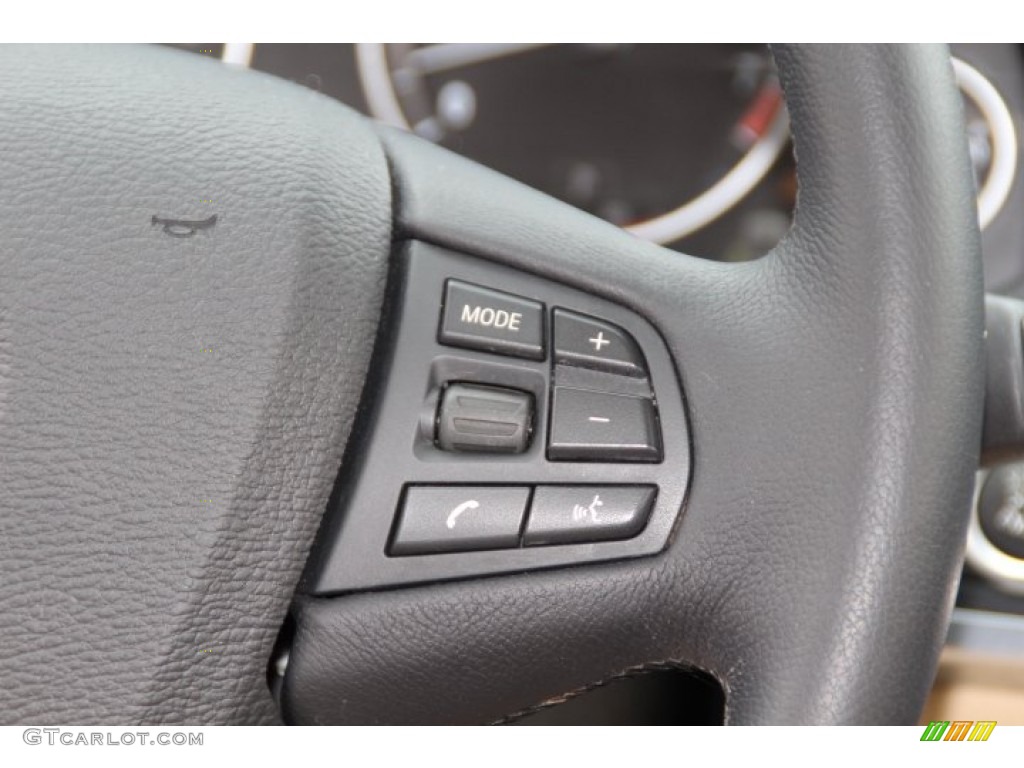 2011 BMW X3 xDrive 28i Controls Photo #87078897
