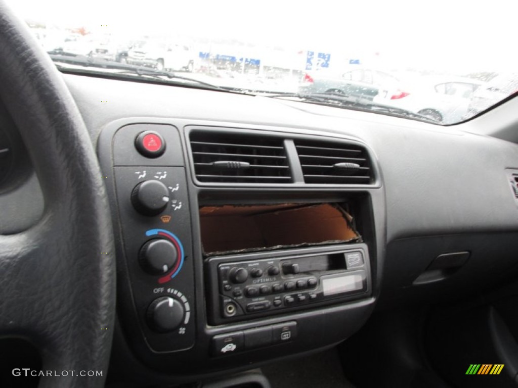 1999 Honda Civic CX Hatchback Controls Photo #87086319