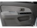 Natural White - 4Runner SR5 Photo No. 25