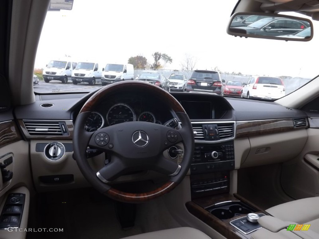 2010 Mercedes-Benz E 350 4Matic Sedan Dashboard Photos