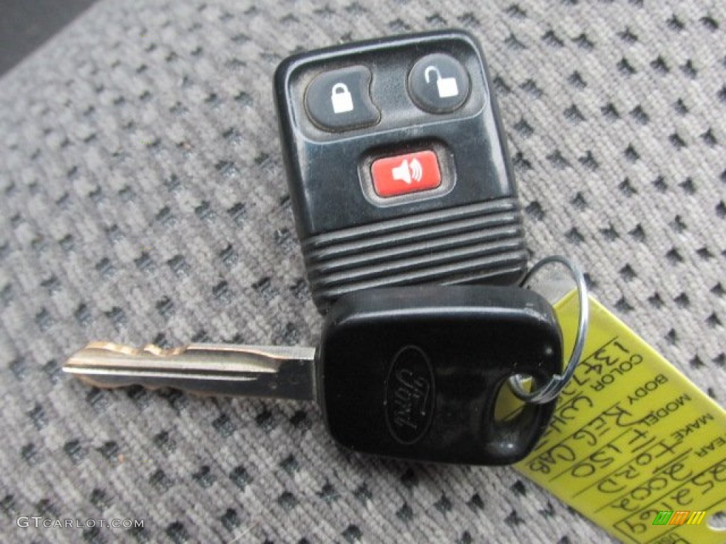 2002 Ford F150 XLT Regular Cab Keys Photo #87089199