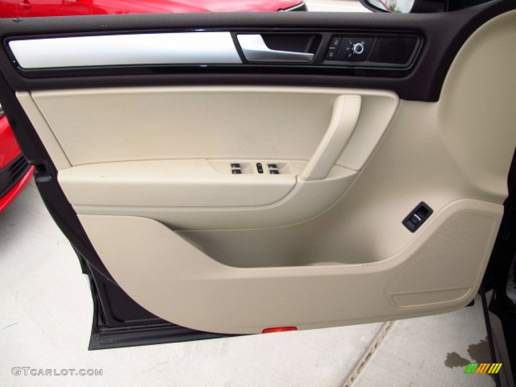 2014 Volkswagen Touareg V6 Sport 4Motion Cornsilk Beige Door Panel Photo #87089234