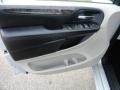 Bright Silver Metallic - Grand Caravan Mainstreet Photo No. 3