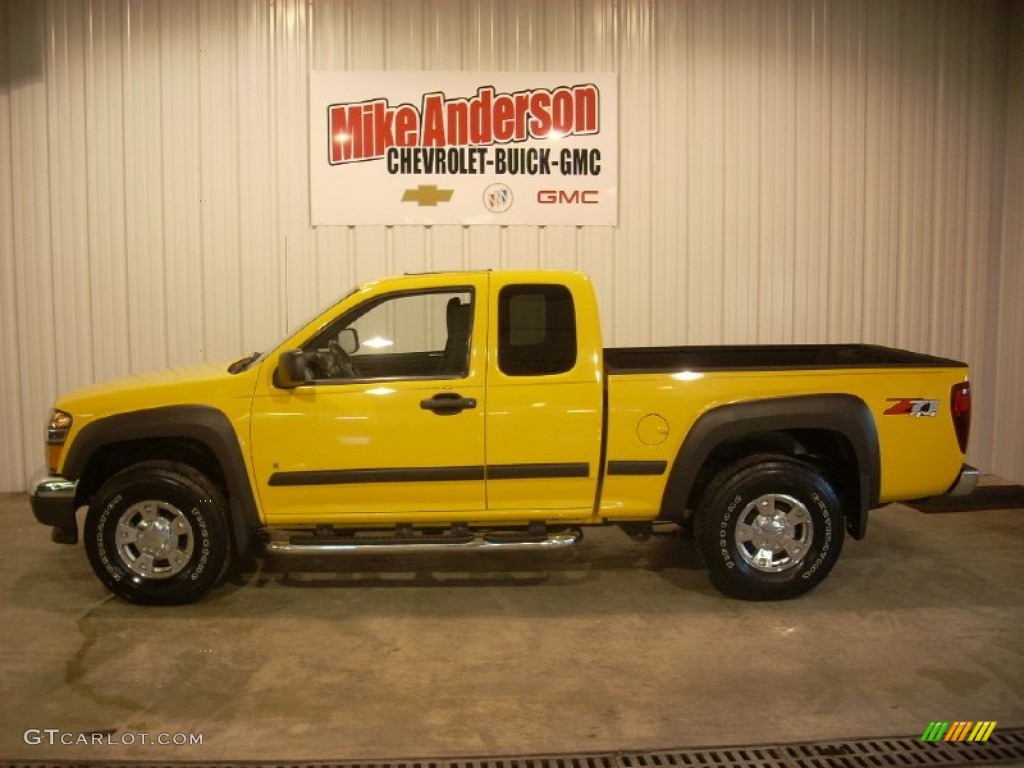 2007 Colorado LT Extended Cab 4x4 - Yellow / Very Dark Pewter photo #2