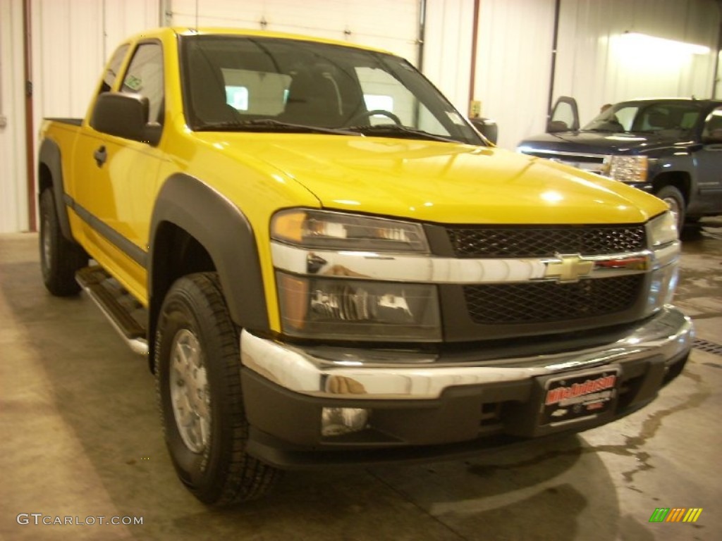 2007 Colorado LT Extended Cab 4x4 - Yellow / Very Dark Pewter photo #9