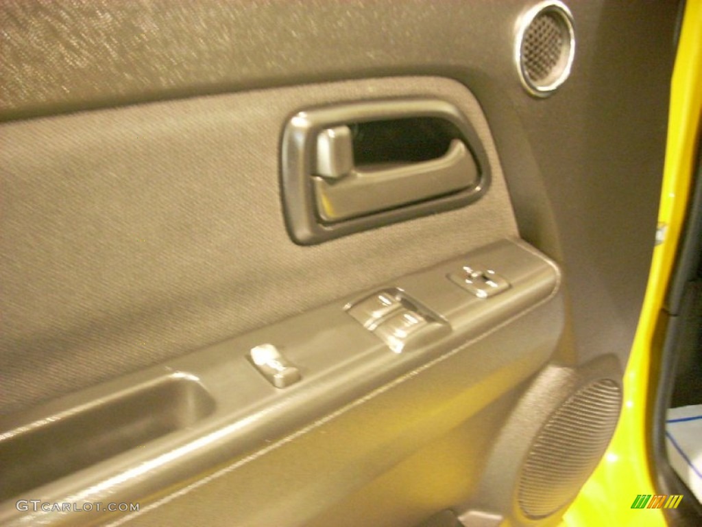 2007 Colorado LT Extended Cab 4x4 - Yellow / Very Dark Pewter photo #11