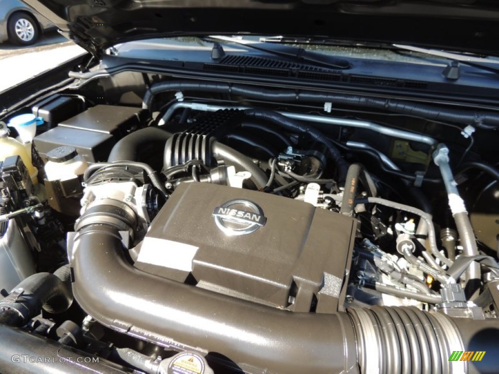 2013 Nissan Xterra S Engine Photos