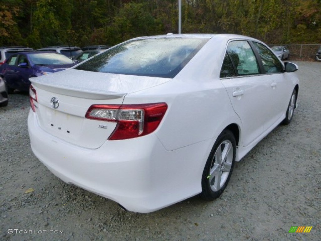 2014 Camry SE - Super White / Black/Ash photo #3