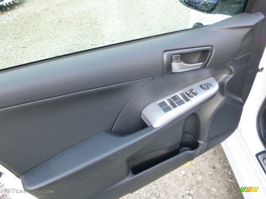 2014 Camry SE - Super White / Black/Ash photo #14