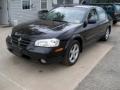 Super Black 2000 Nissan Maxima SE