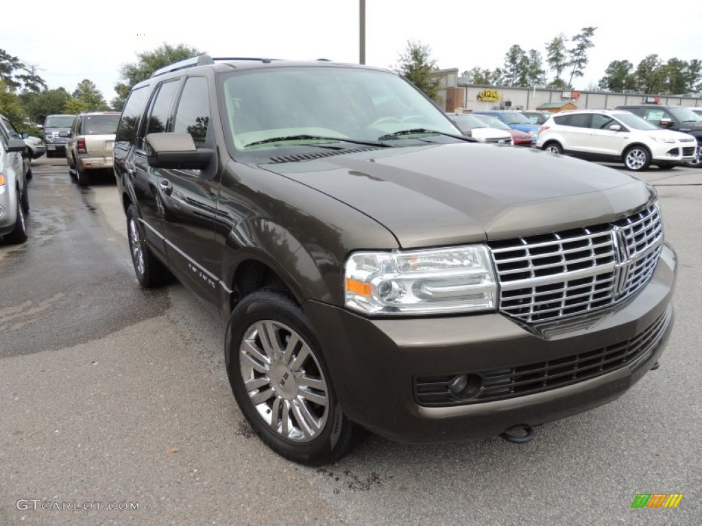 2008 Navigator Luxury - Stone Green Metallic / Stone/Black Piping photo #1