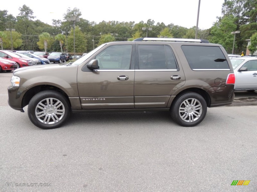 2008 Navigator Luxury - Stone Green Metallic / Stone/Black Piping photo #2