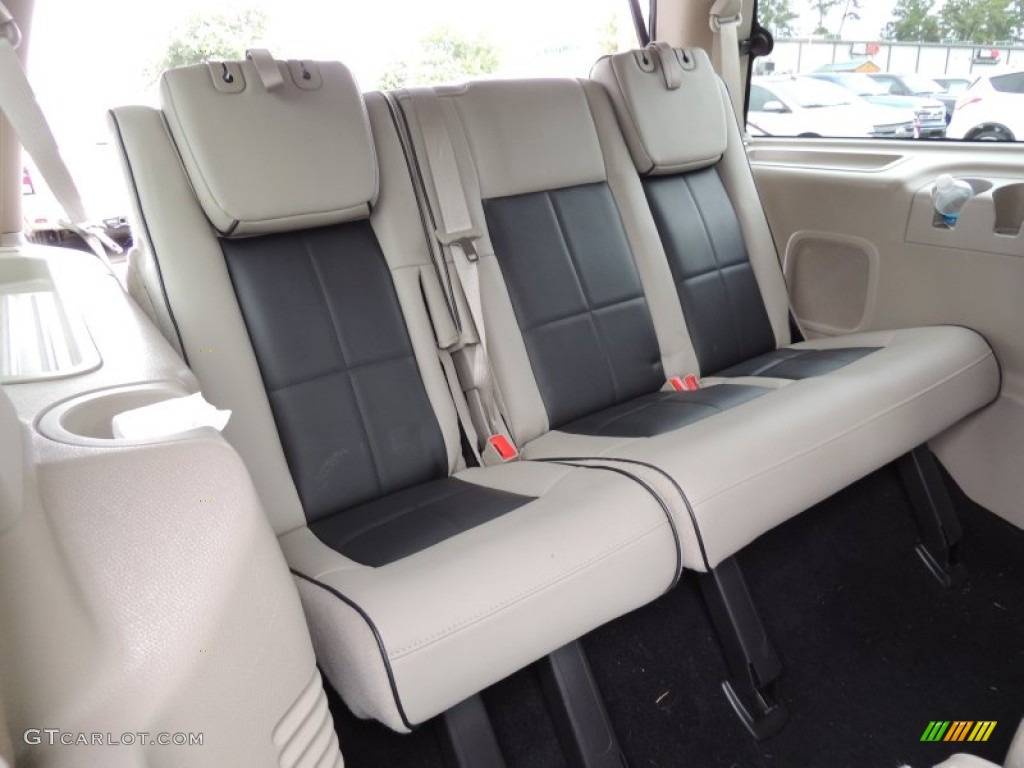 2008 Navigator Luxury - Stone Green Metallic / Stone/Black Piping photo #17