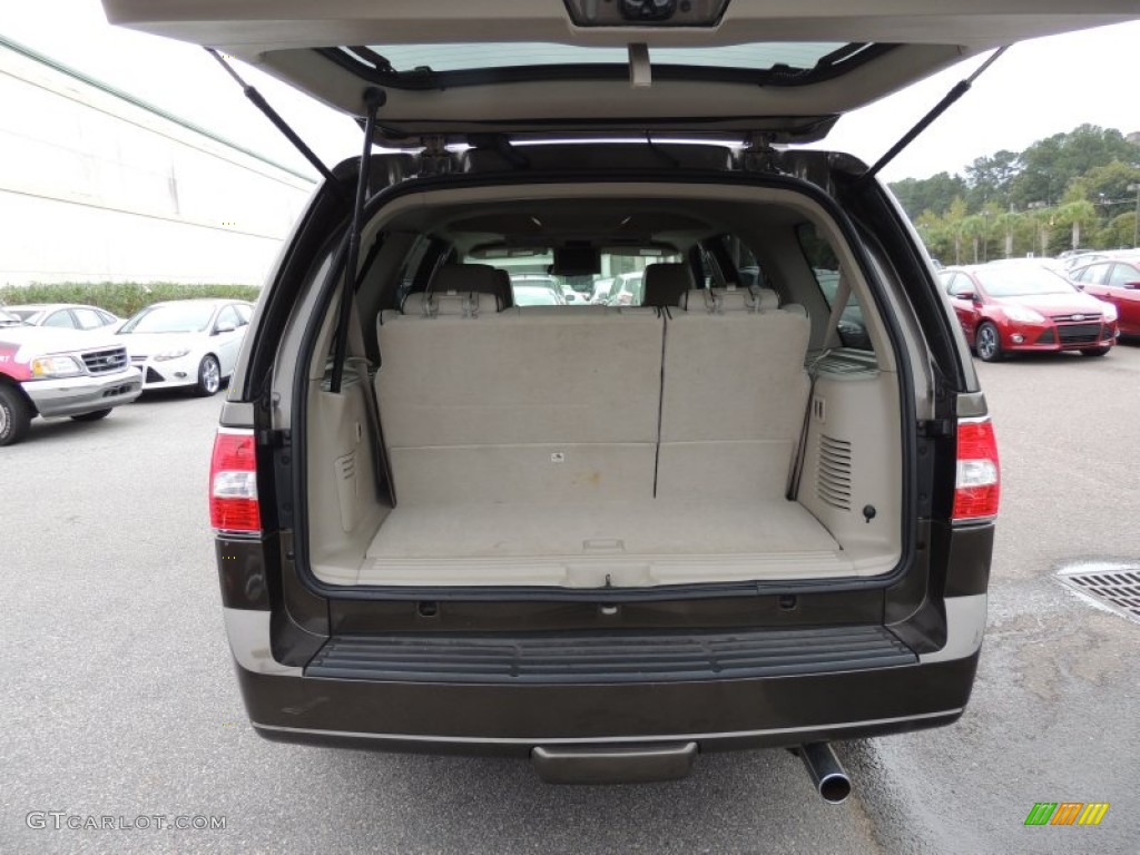 2008 Navigator Luxury - Stone Green Metallic / Stone/Black Piping photo #18