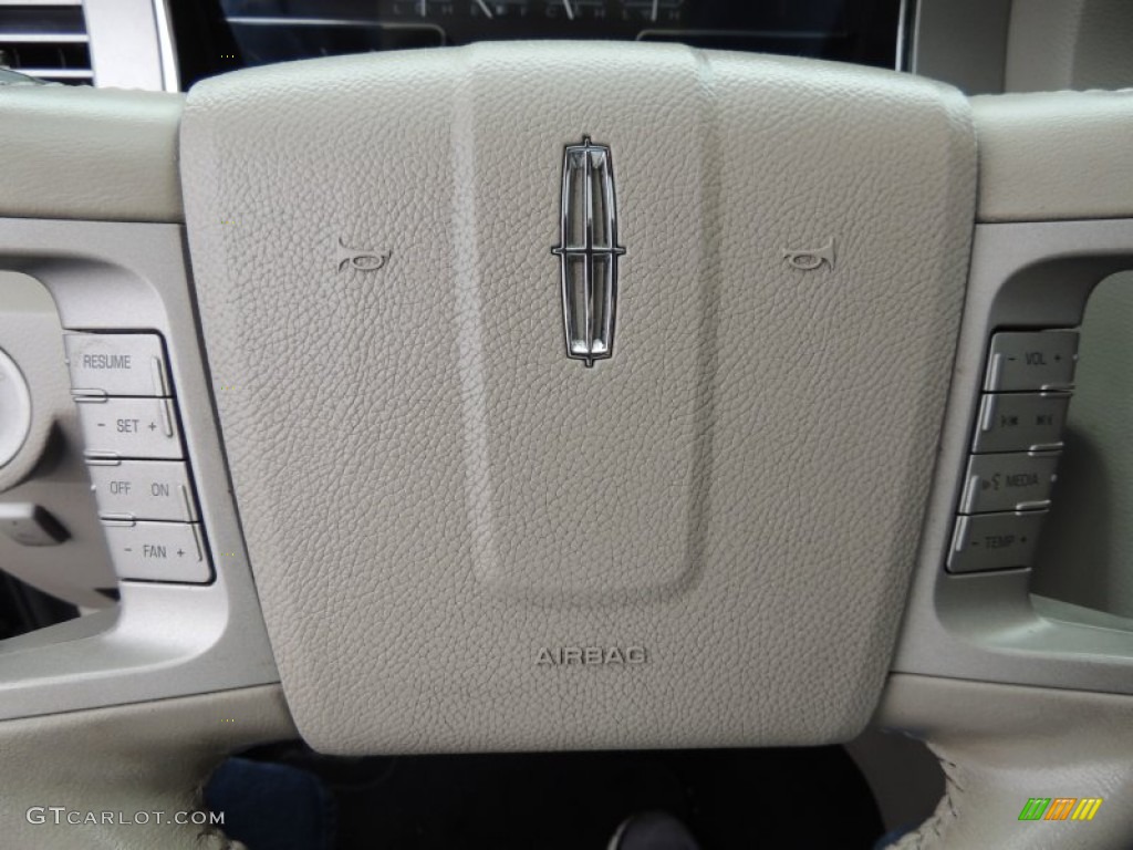 2008 Navigator Luxury - Stone Green Metallic / Stone/Black Piping photo #24