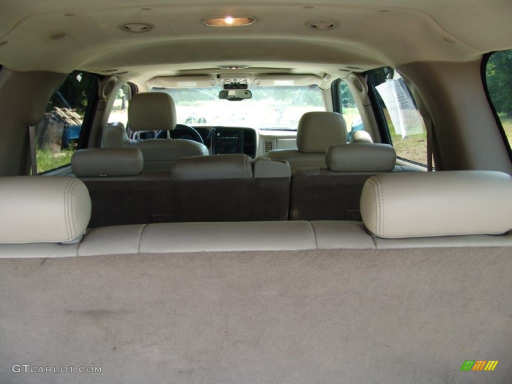 2004 Yukon XL 1500 SLT 4x4 - Polo Green Metallic / Pewter/Dark Pewter photo #10