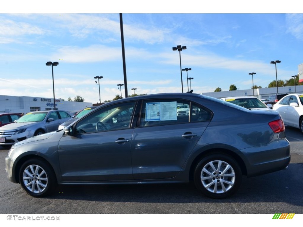 2011 Jetta SE Sedan - Platinum Gray Metallic / Titan Black photo #5