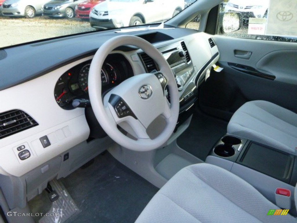 2014 Sienna LE AWD - Silver Sky Metallic / Light Gray photo #15